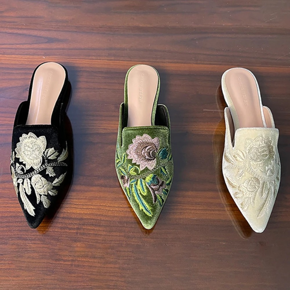 Embroidery Flower - Mules de Veludo com Bordado Floral,