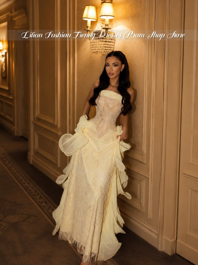 Embroidery Yellow Flower - Vestido de Baile Tomara que Caia
