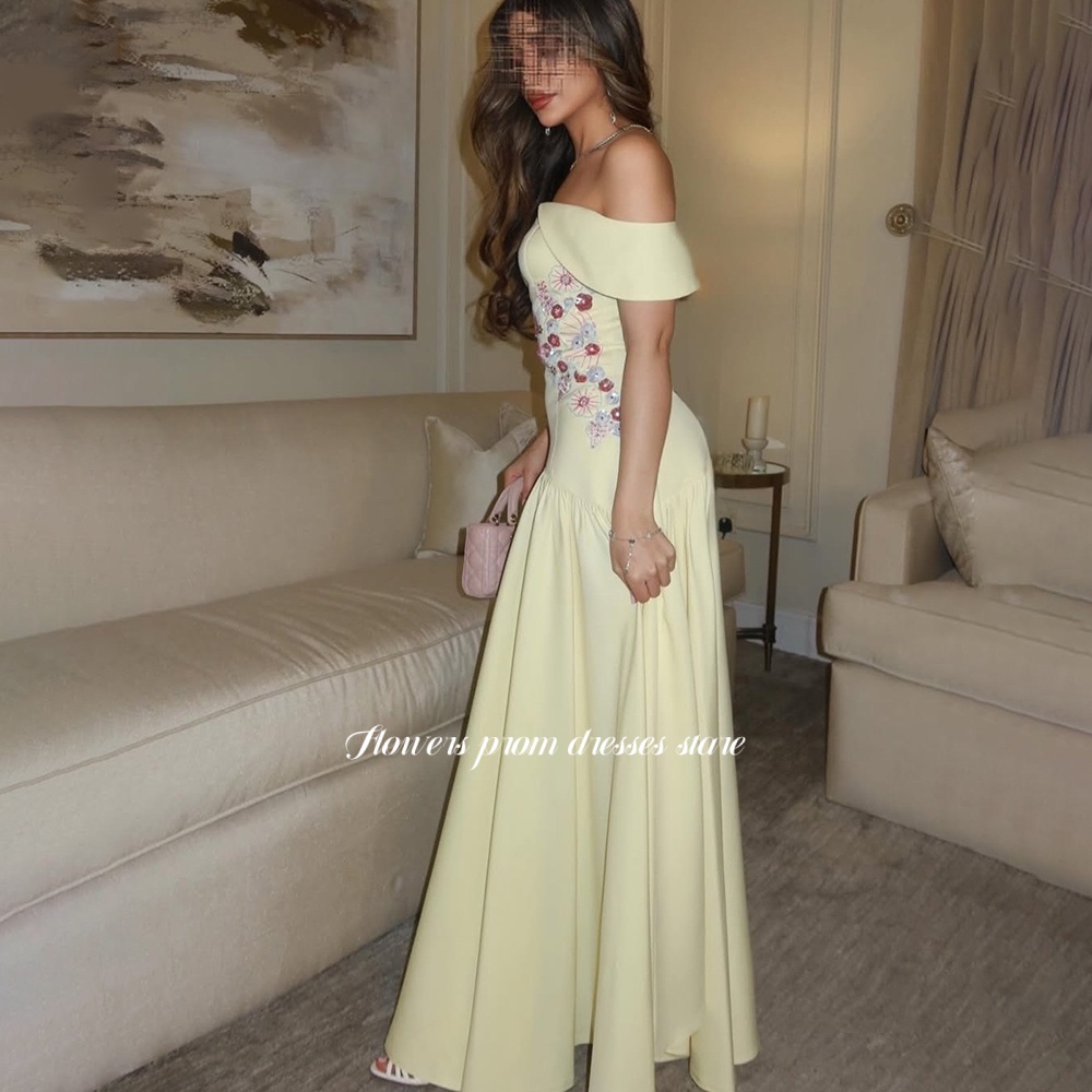 Embroidery Yellow Flower - Vestido de baile amarelo com flores