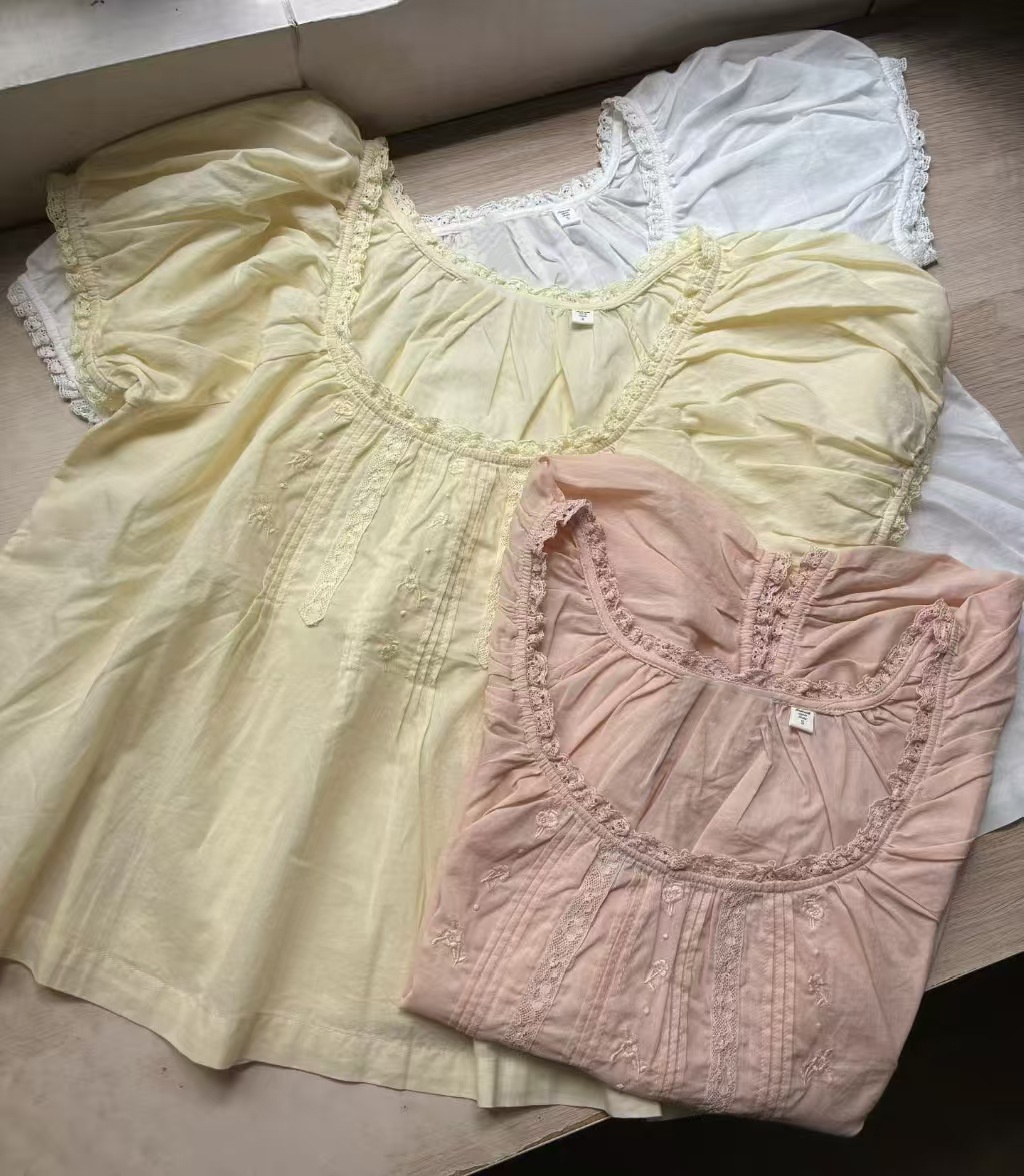 Camisa Feminina com Bordado em - Embroidery Patch avaliação e preço